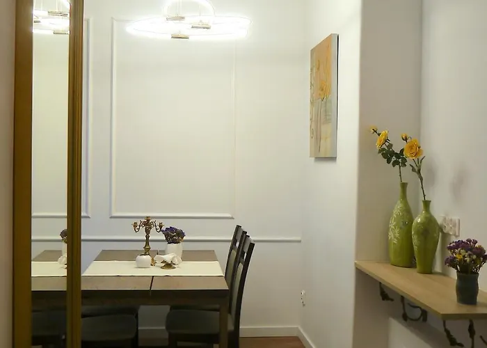 Goldengreen Apartment